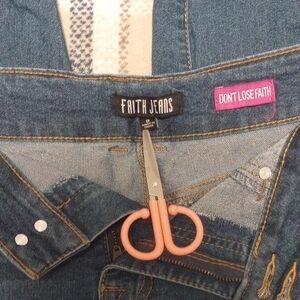 Women's Capris Blue Jeans Size 8